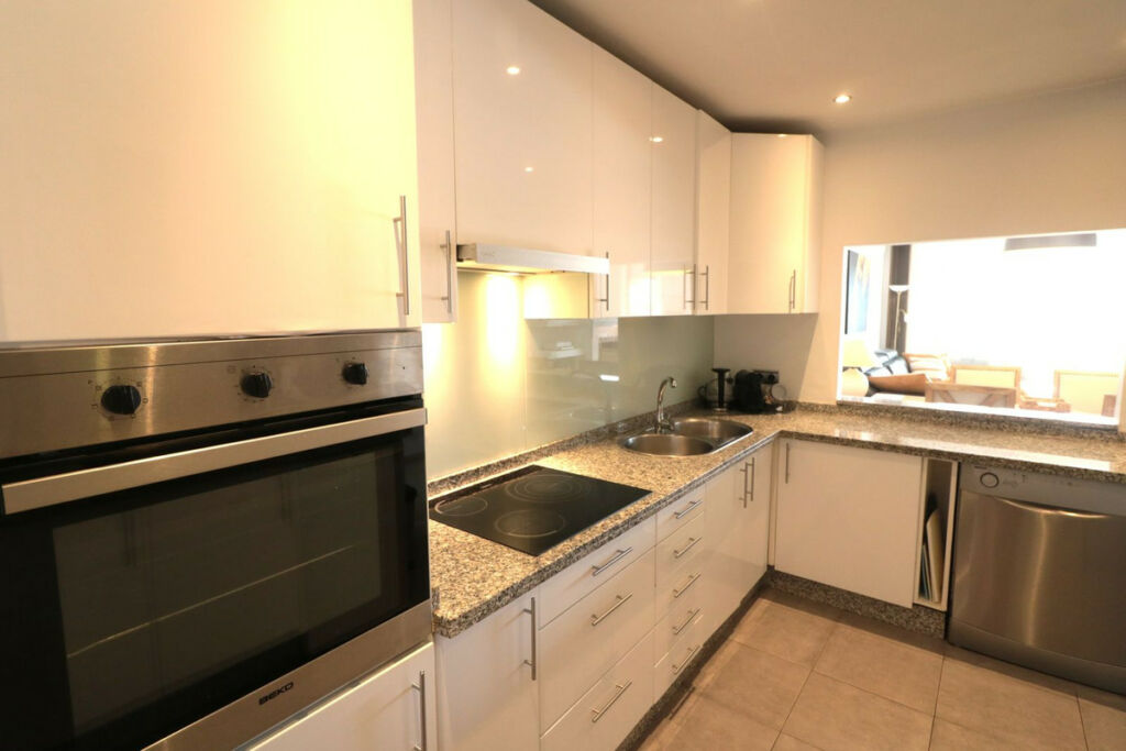 Top Floor Apartment New Golden Mile Málaga - image 23
