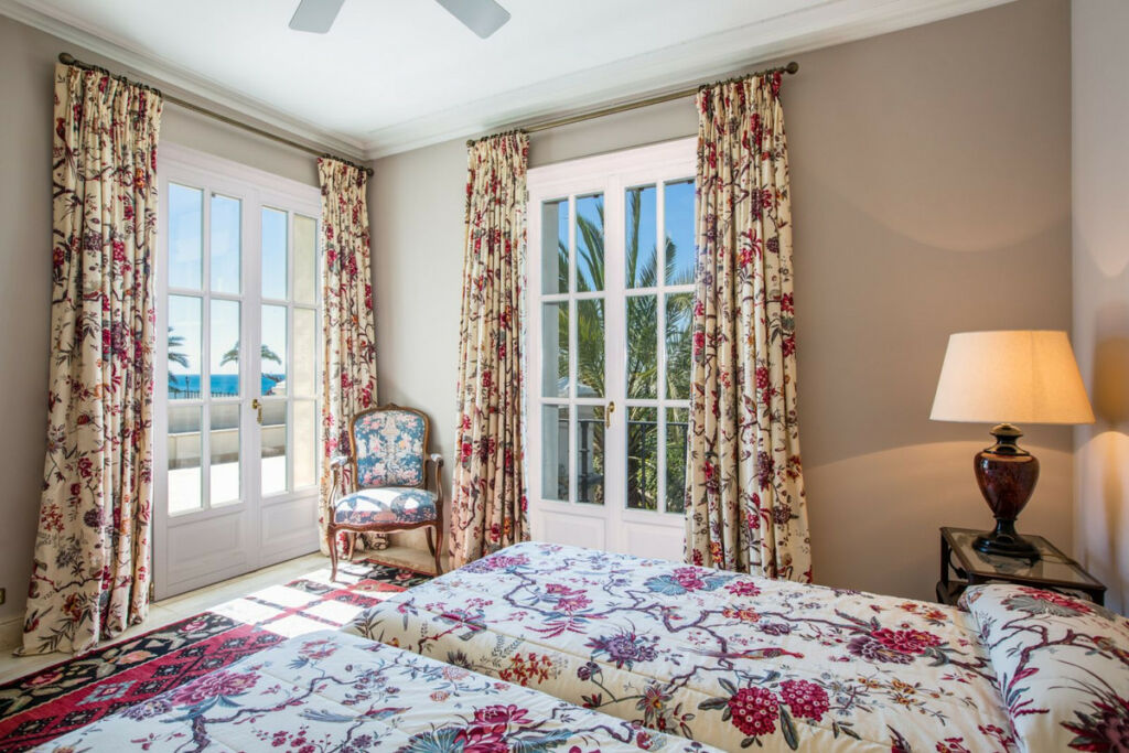 Detached Villa Los Monteros Málaga - image 23