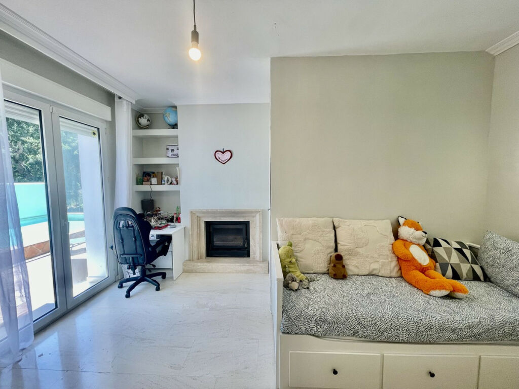 Detached Villa Sotogrande Cádiz - image 23
