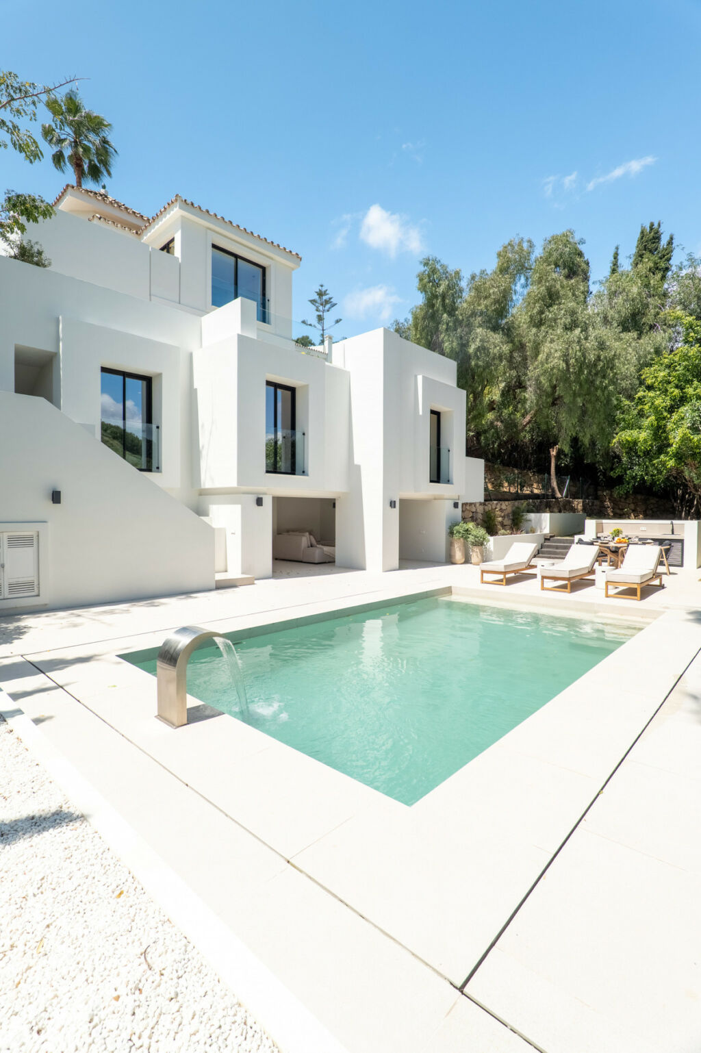 Detached Villa Nueva Andalucía Málaga - image 23