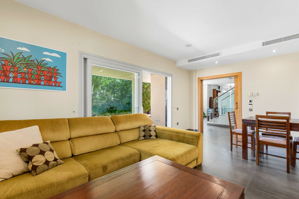 Detached Villa Elche Alicante - image 23