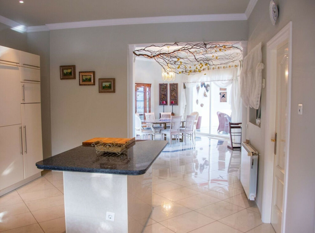 Detached Villa Las Chapas Málaga - image 23