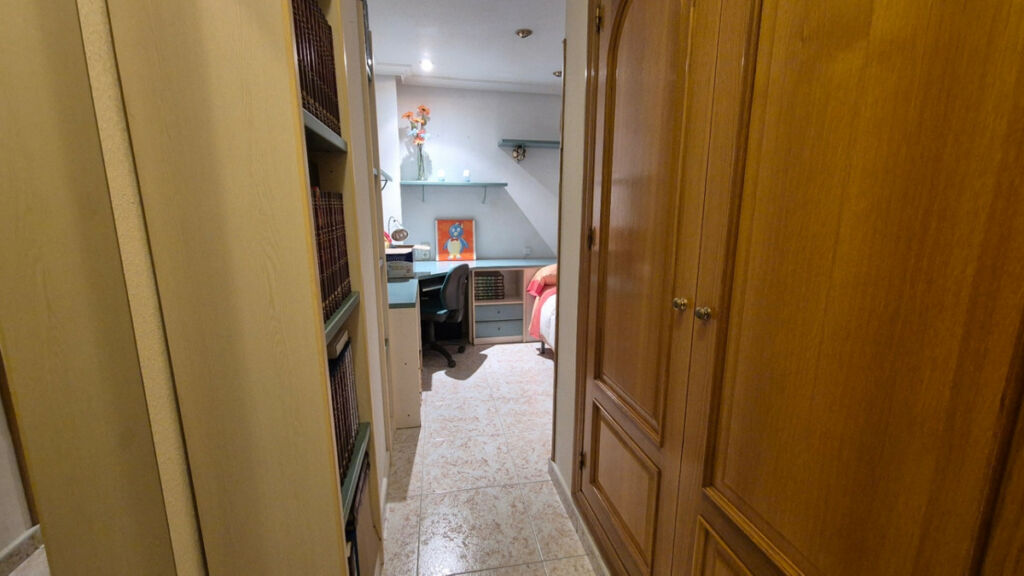 Middle Floor Apartment Torrevieja Alicante - image 23