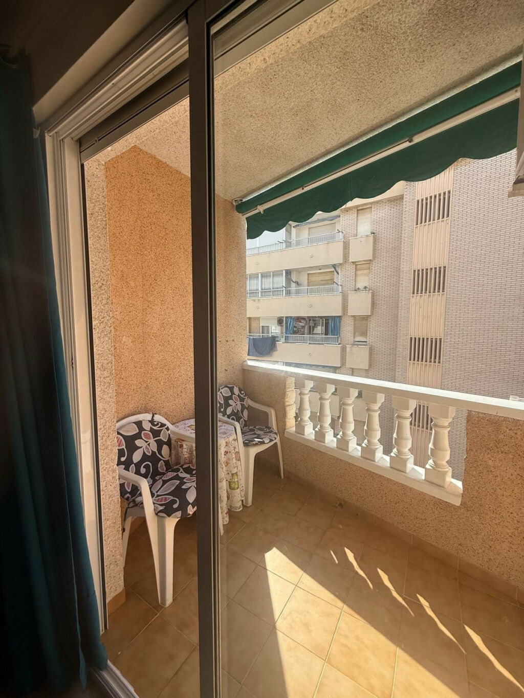 Middle Floor Apartment Torrevieja Alicante - image 23