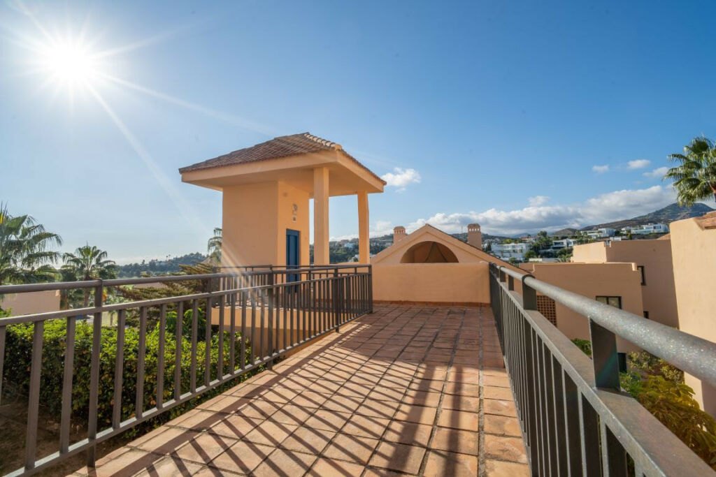 Ground Floor Apartment Benahavís Málaga - image 23