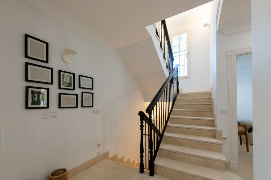 Detached Villa Cortijo Blanco Málaga - image 23