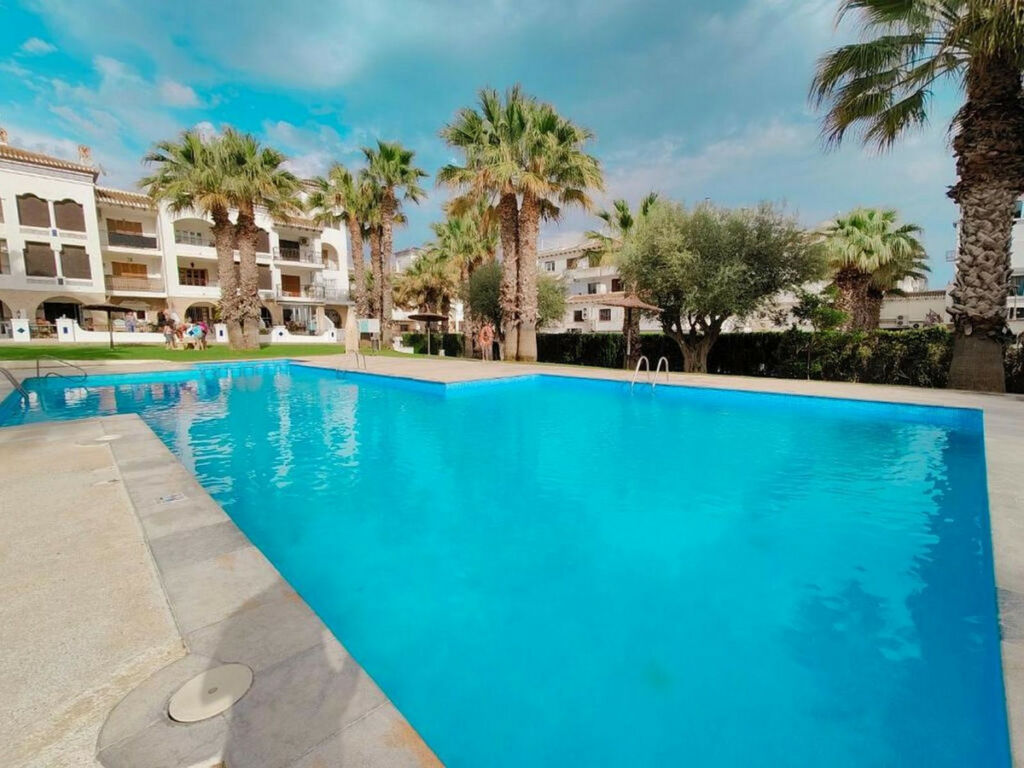 Middle Floor Apartment Villamartin Alicante - image 2