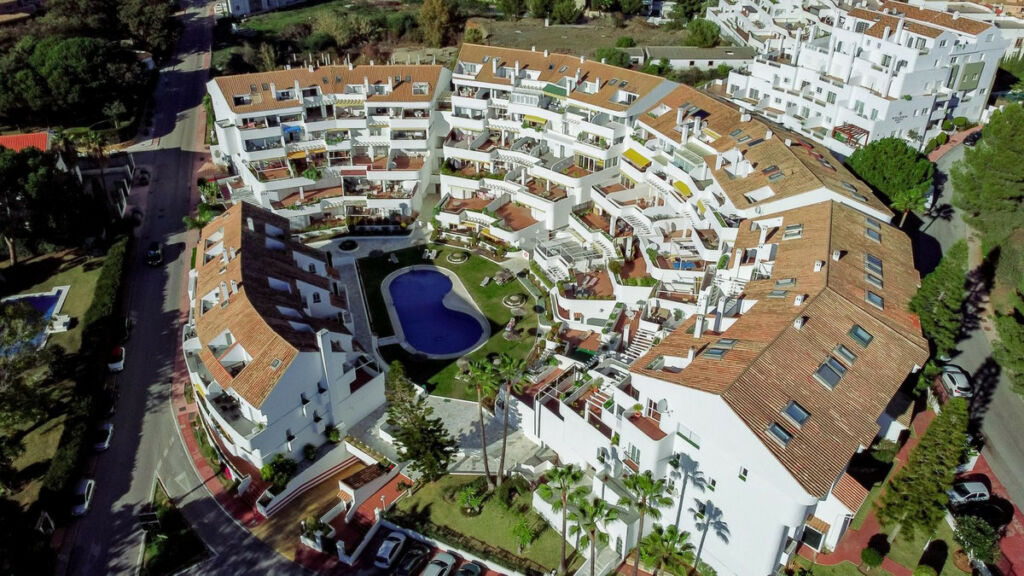 Penthouse Duplex Nueva Andalucía Málaga - image 29