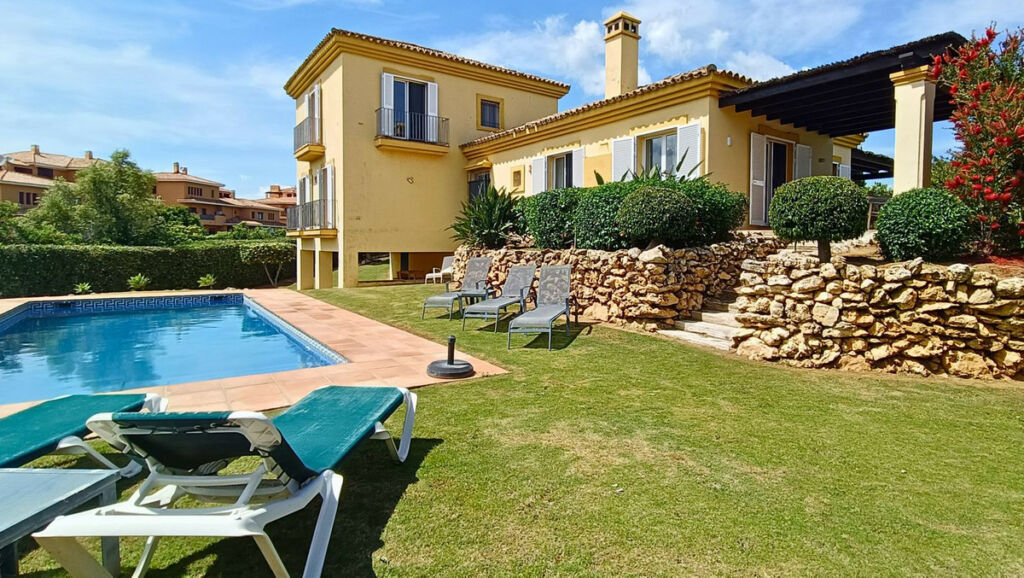 Detached Villa Sotogrande Alto Cádiz - image 23