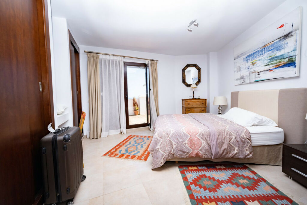 Penthouse Duplex Altos de los Monteros Málaga - image 23