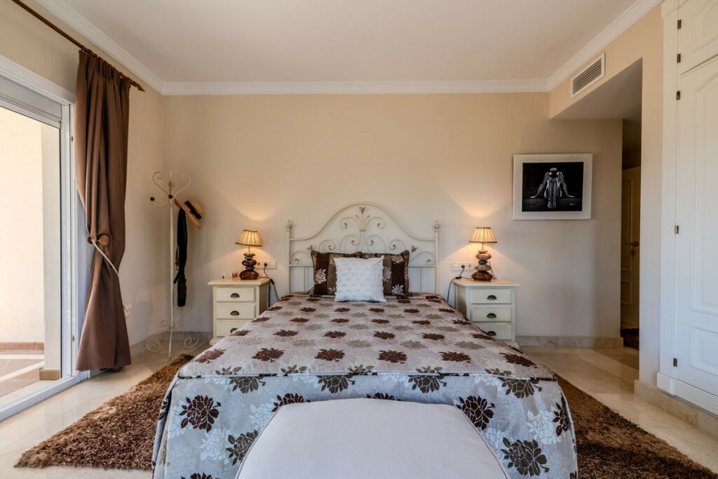 Ground Floor Apartment Río Real Málaga - image 23