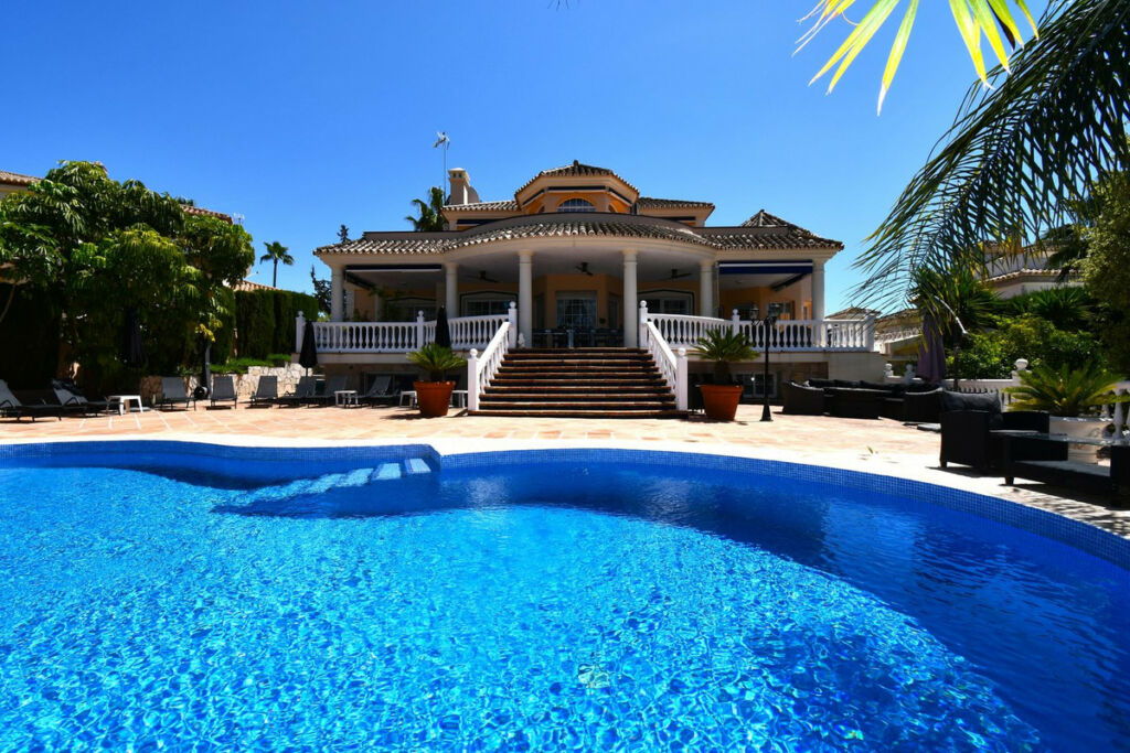 Detached Villa Mijas Golf Málaga - image 23