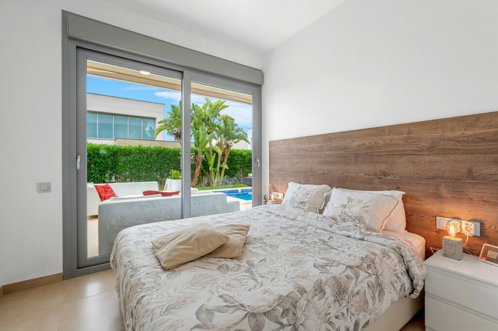 Detached Villa Vista Bella Golf Alicante - image 23