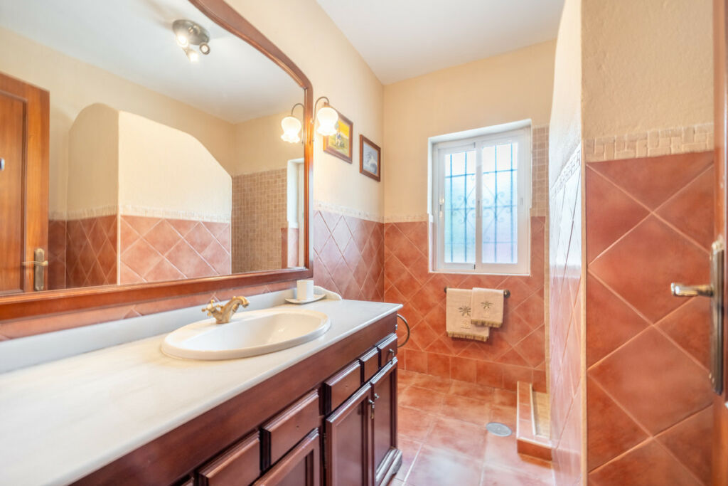 Detached Villa El Rosario Málaga - image 23