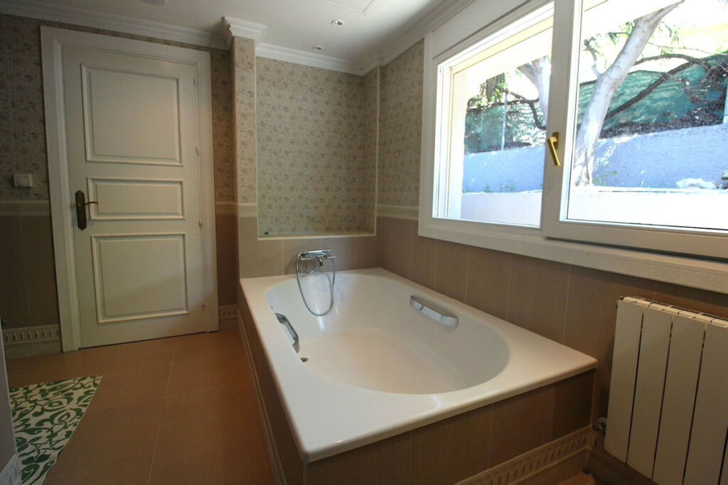 Detached Villa San Pedro de Alcántara Málaga - image 23