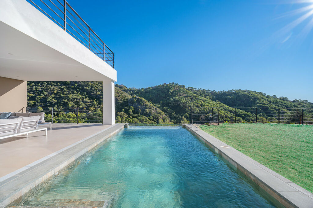 Detached Villa Benahavís Málaga - image 24