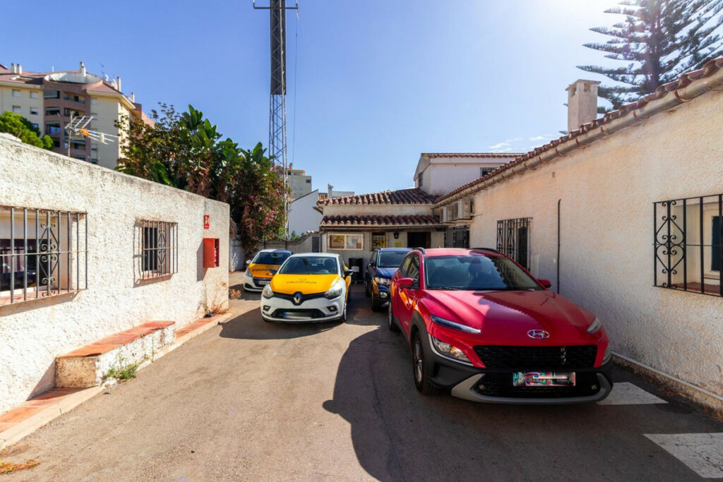 Detached Villa Marbella Málaga - image 24