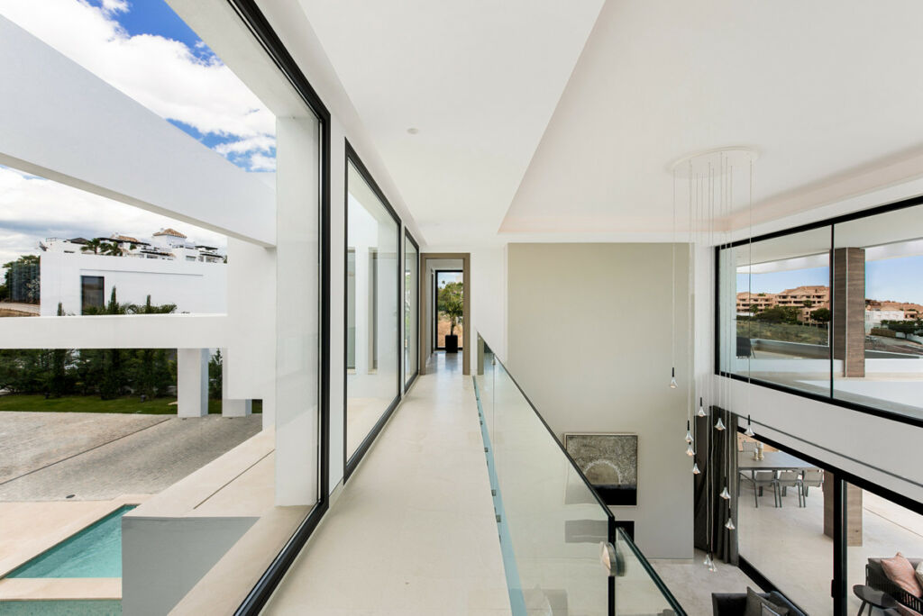 Detached Villa Benahavís Málaga - image 24
