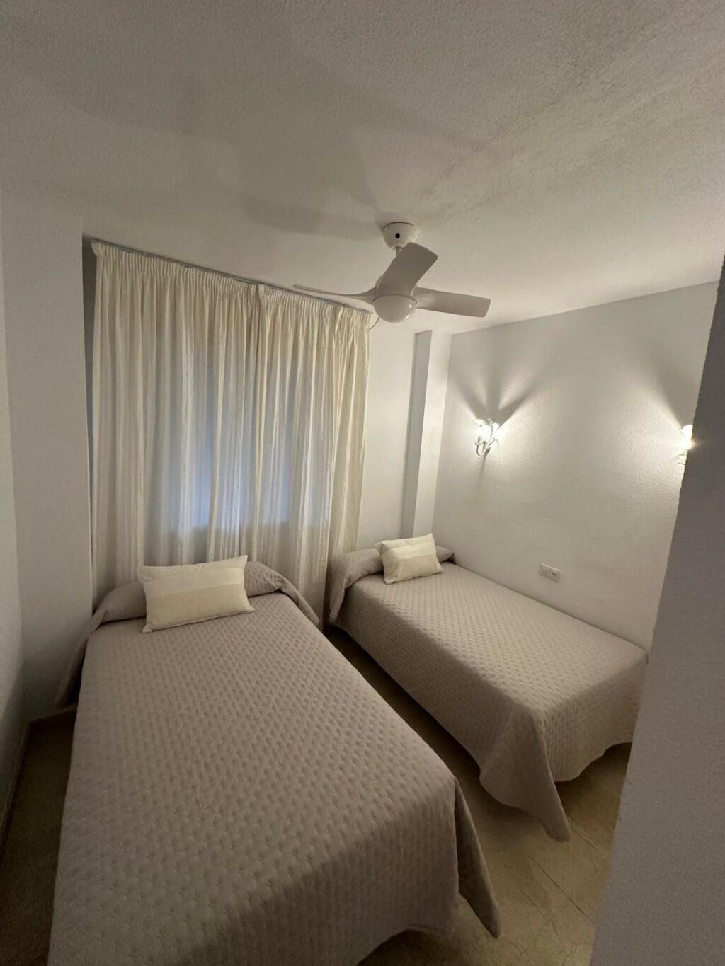 Middle Floor Apartment Los Boliches Málaga - image 21