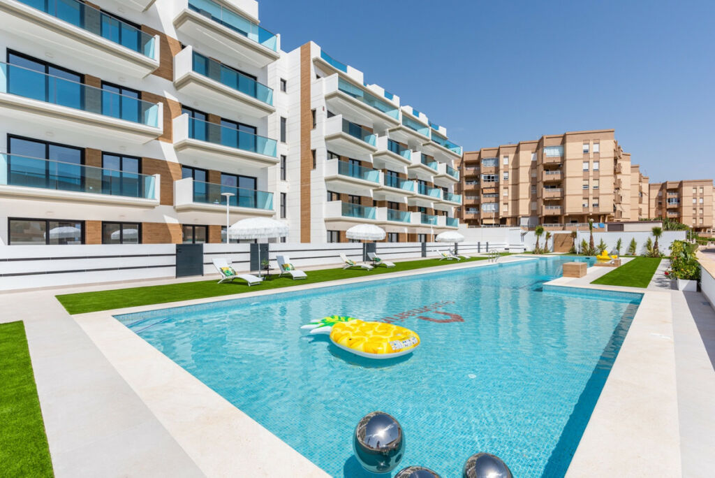 Middle Floor Apartment Guardamar del Segura Alicante - image 24
