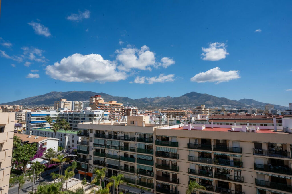 Top Floor Apartment Fuengirola Málaga - image 24