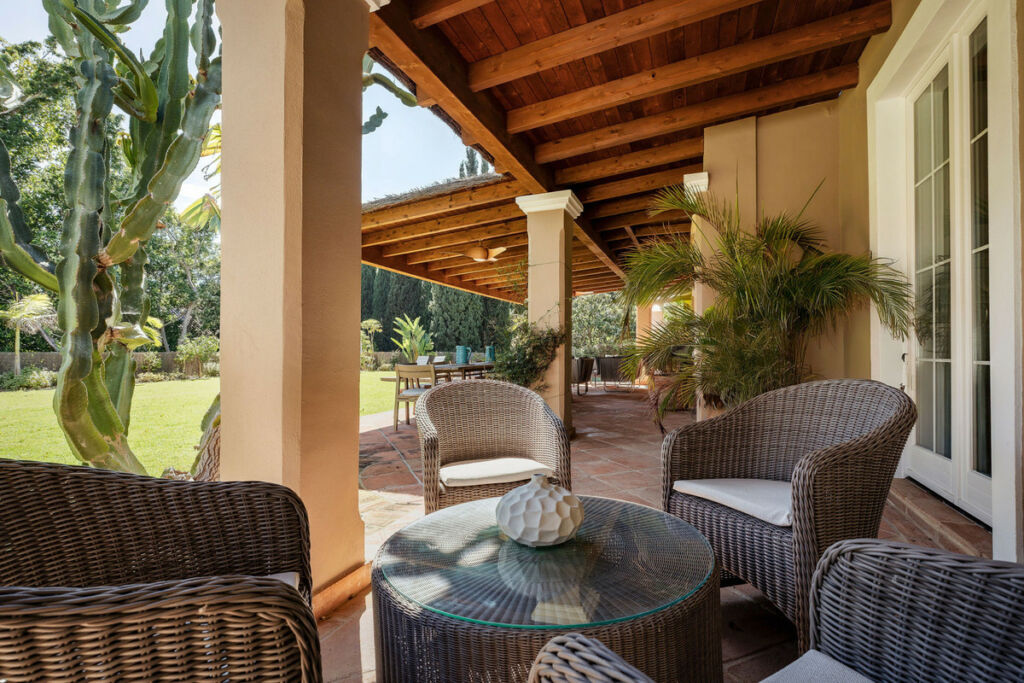 Detached Villa The Golden Mile Málaga - image 24