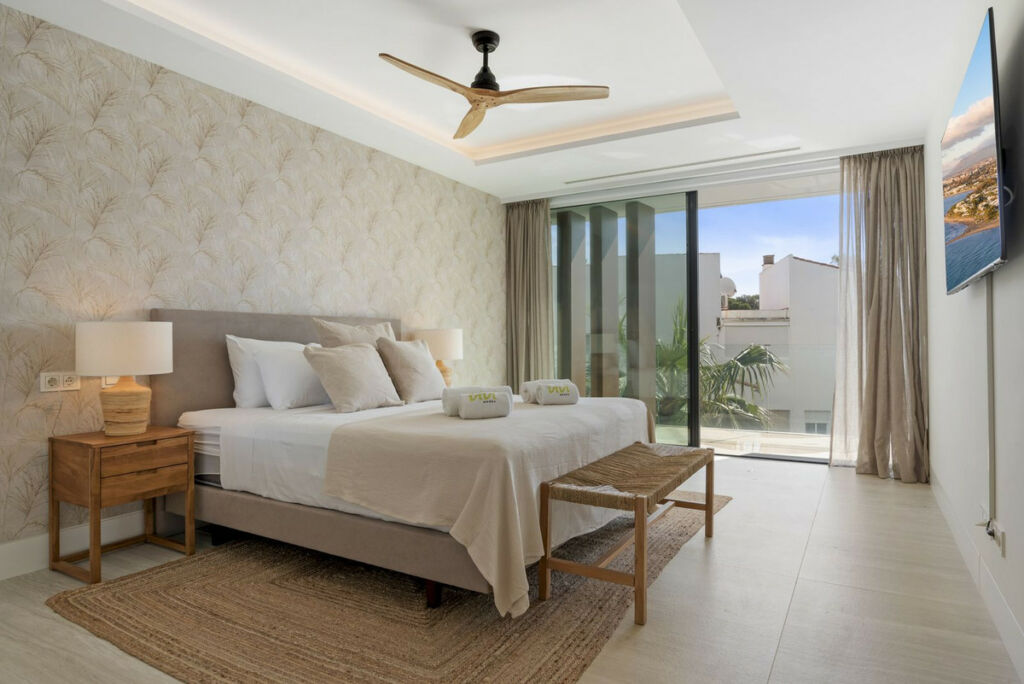 Middle Floor Apartment Estepona Málaga - image 24
