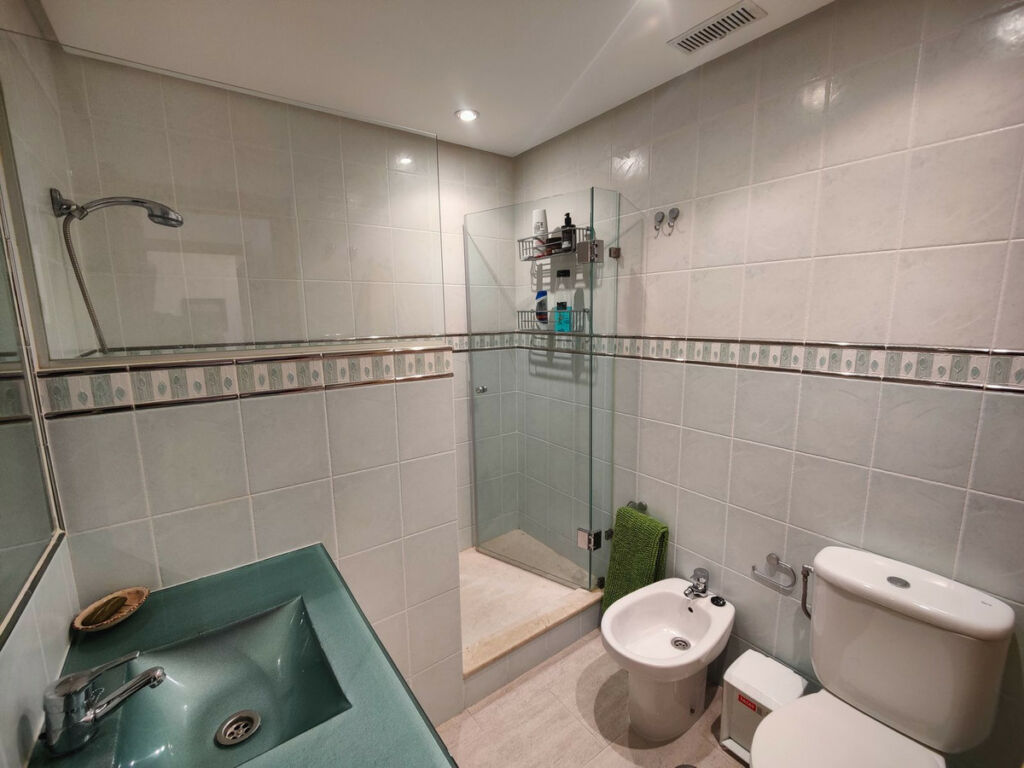 Middle Floor Apartment Estepona Málaga - image 23