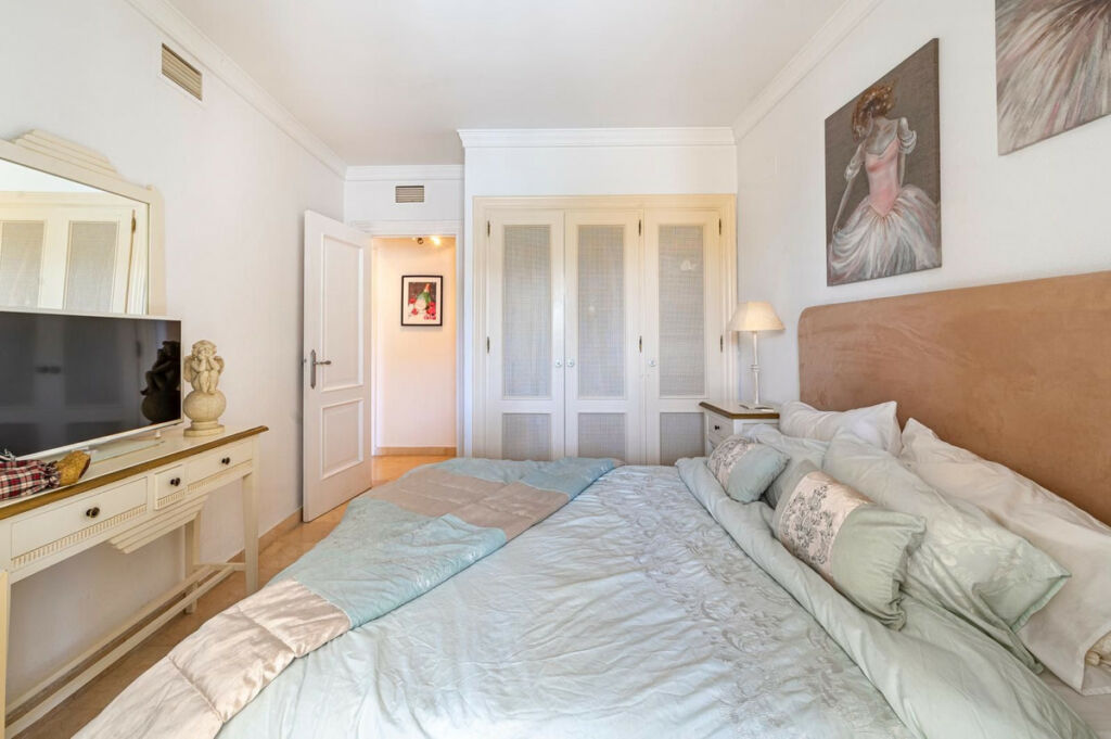 Ground Floor Apartment La Quinta Málaga - image 9