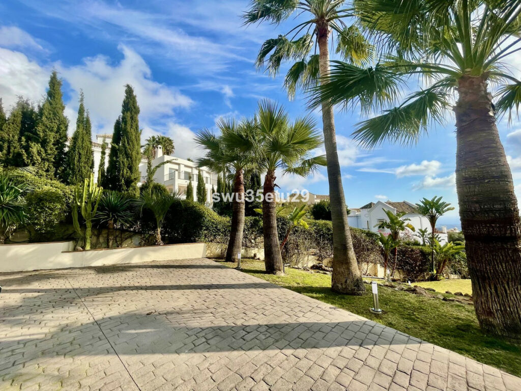 Detached Villa Istán Málaga - image 24