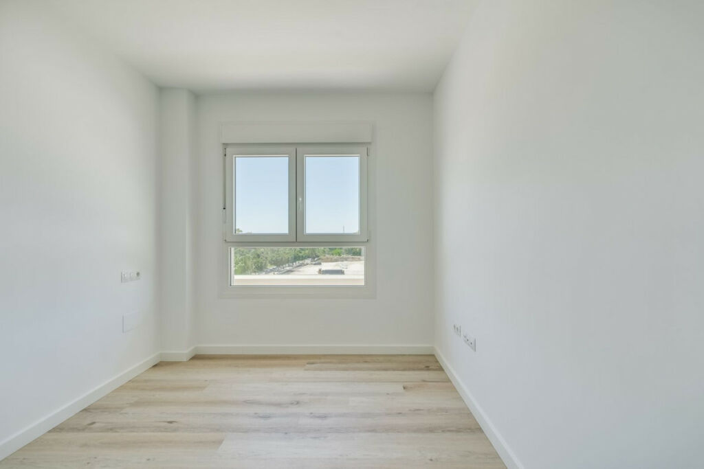 Middle Floor Apartment Nueva Andalucía Málaga - image 24