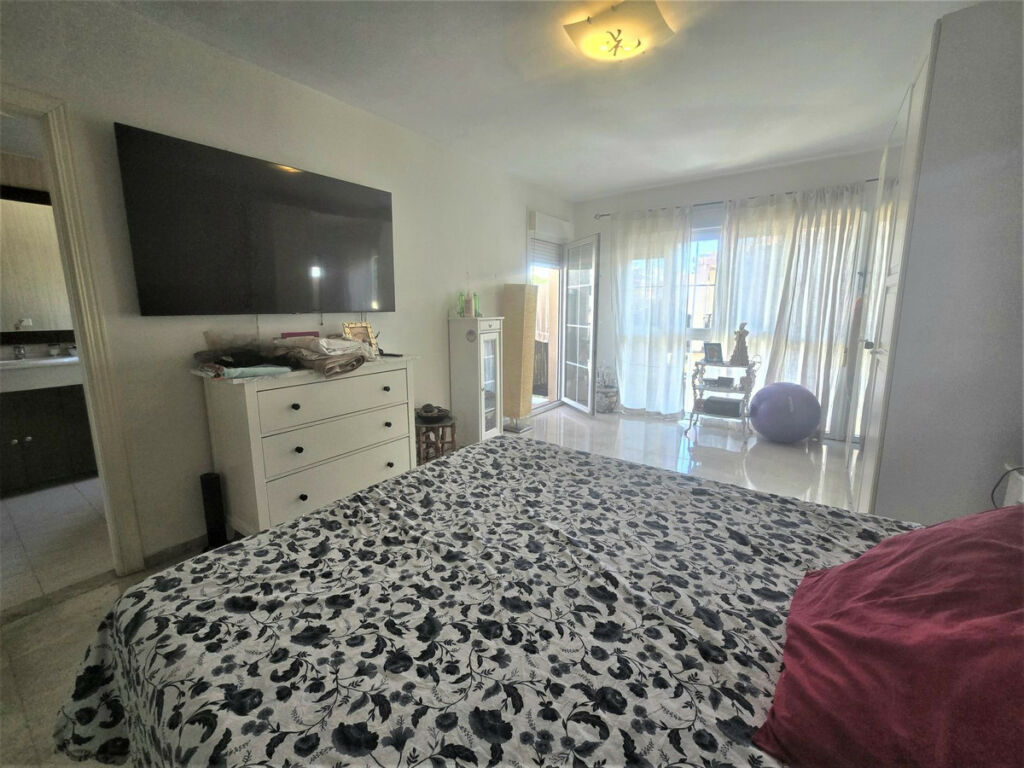 Semi-Detached House Playamar Málaga - image 24