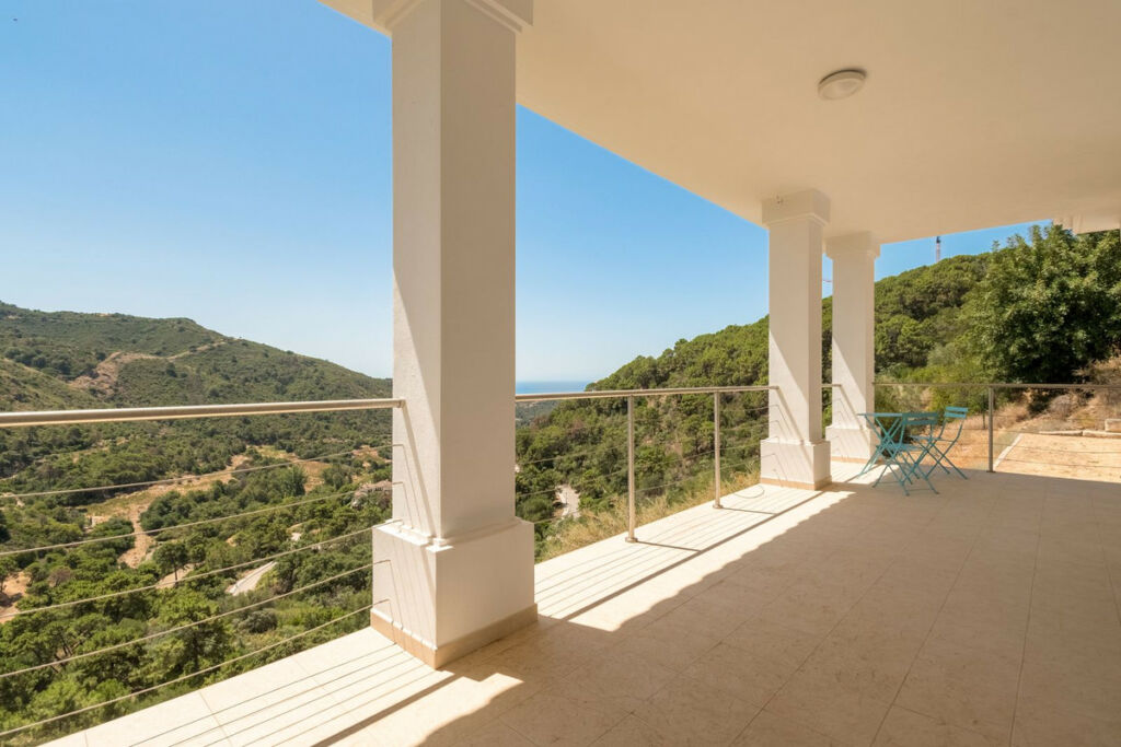 Detached Villa Benahavís Málaga - image 24