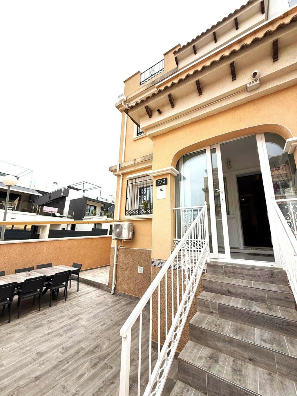 Semi-Detached House Villamartin Alicante - image 24
