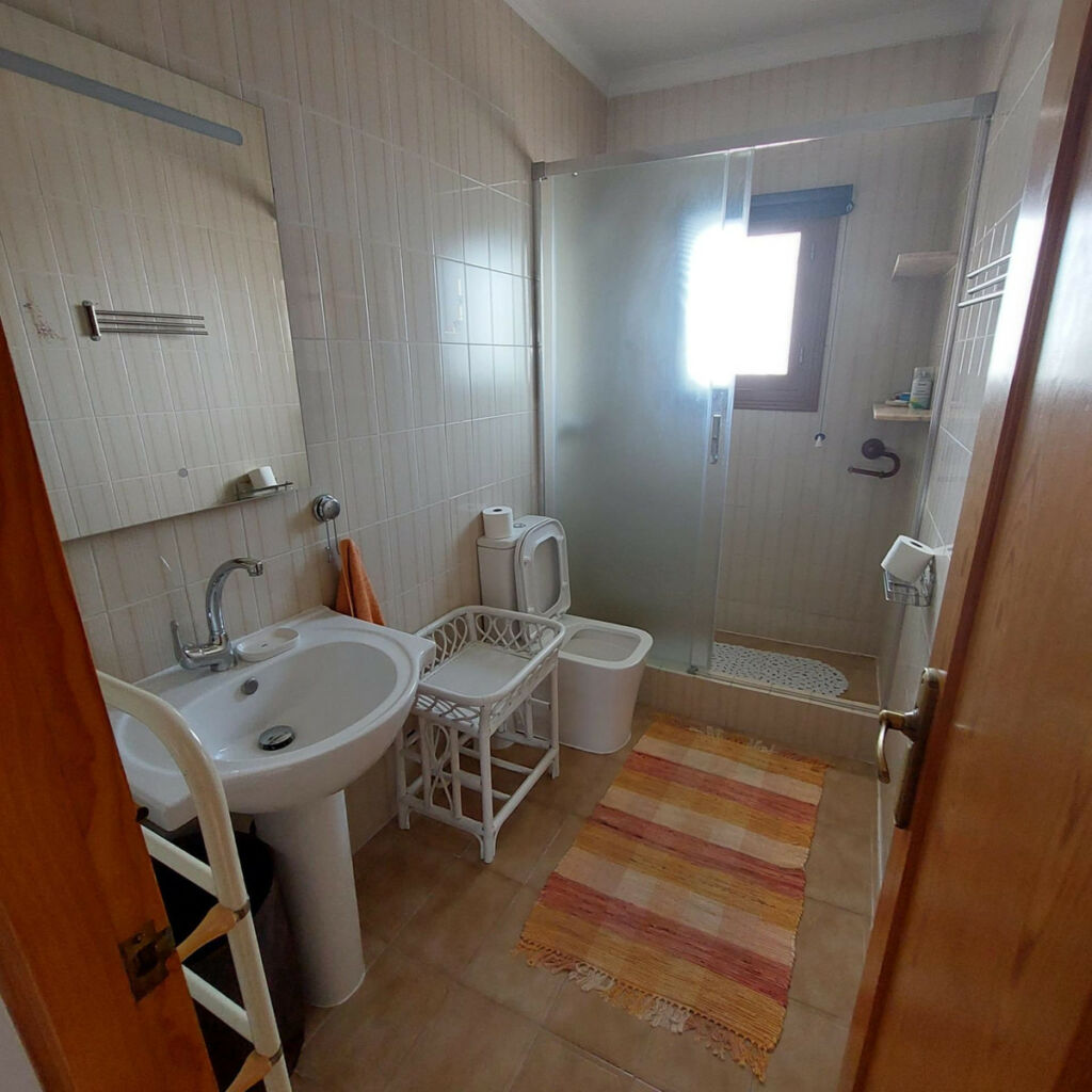 Middle Floor Apartment Punta Prima Alicante - image 24
