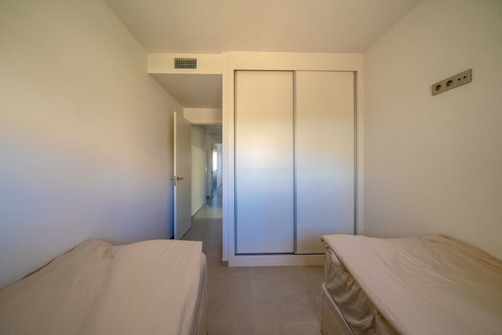 Middle Floor Apartment Benidorm Alicante - image 24
