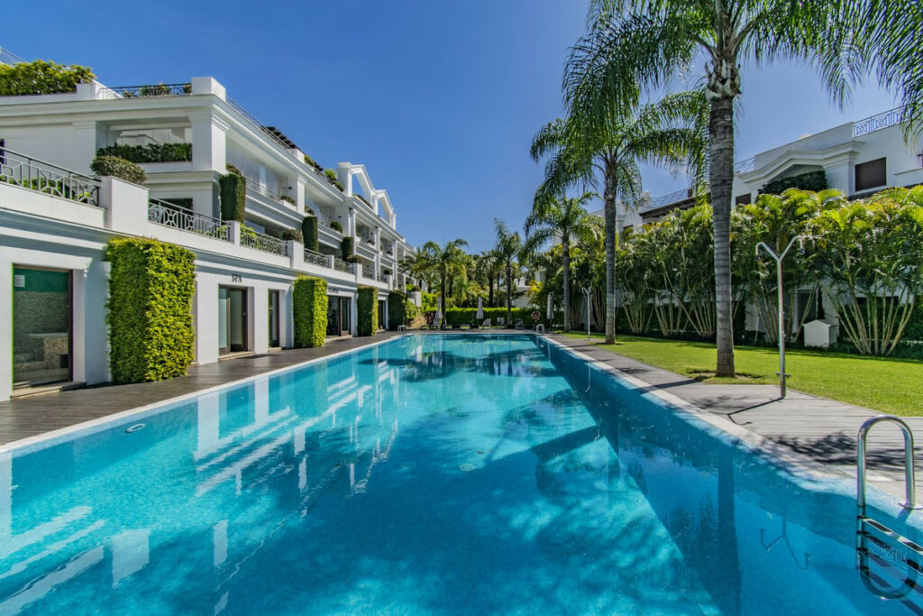 Penthouse Estepona Málaga - image 24