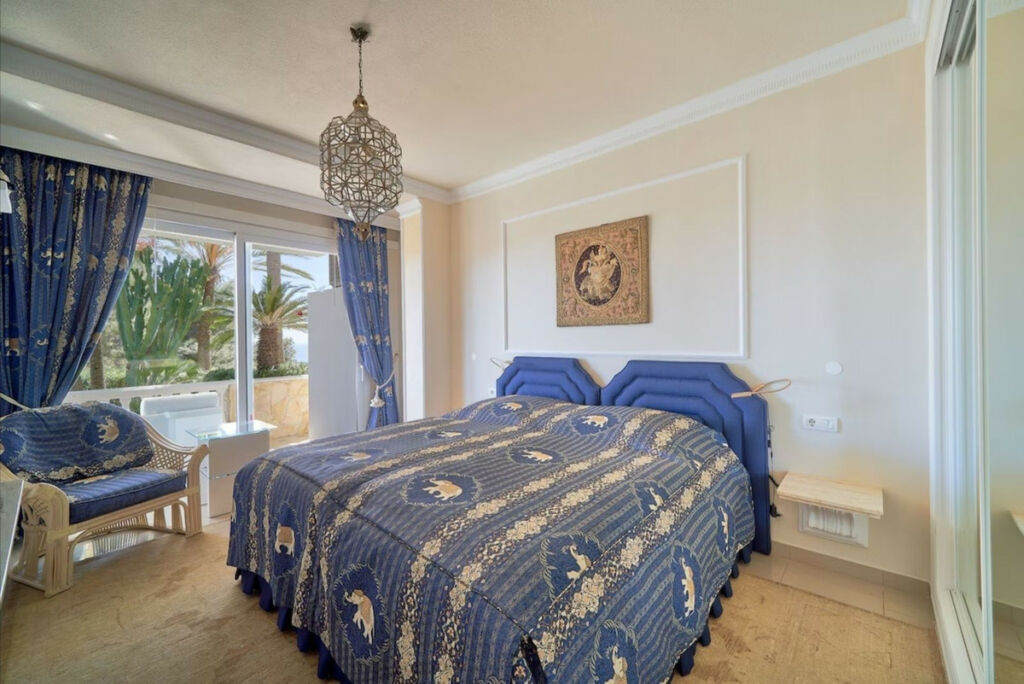 Detached Villa Las Chapas Málaga - image 25