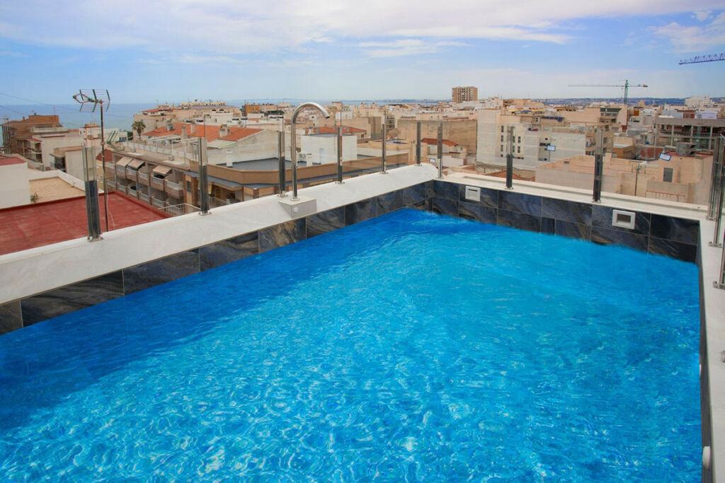 Middle Floor Apartment Torrevieja Alicante - image 25