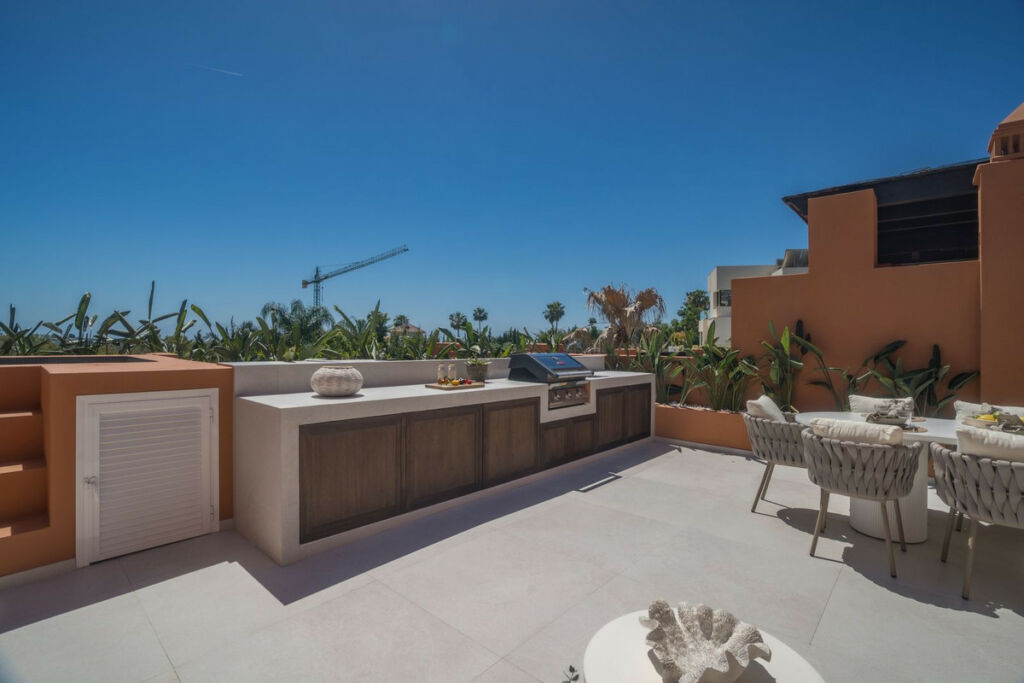 Penthouse Duplex Nueva Andalucía Málaga - image 25