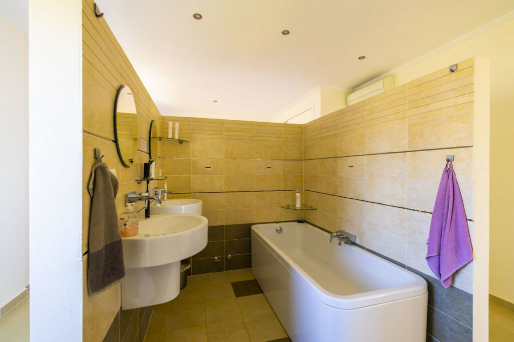 Detached Villa Arenas Málaga - image 25