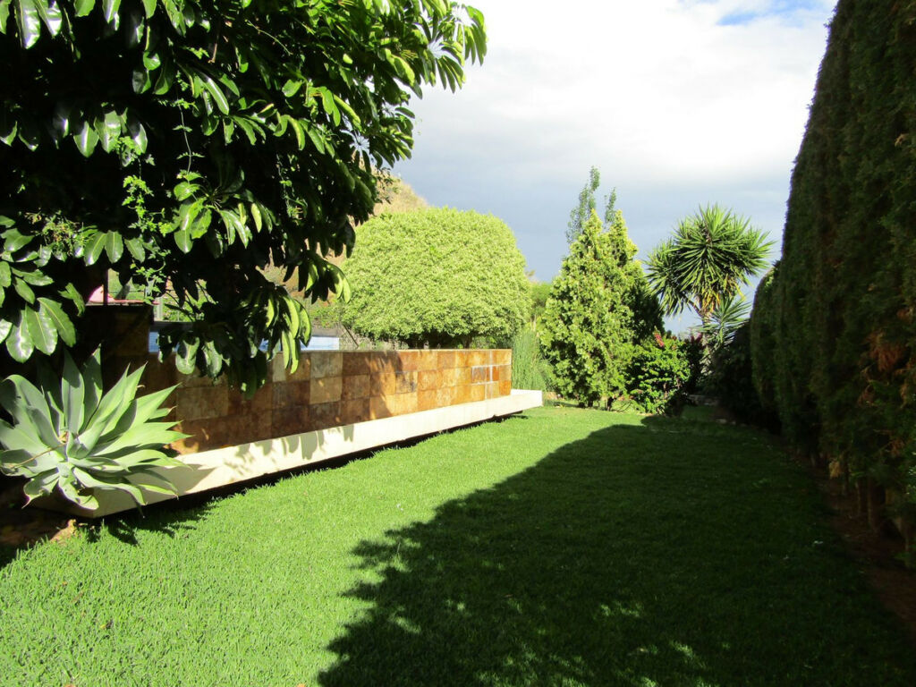 Detached Villa Málaga Este Málaga - image 25