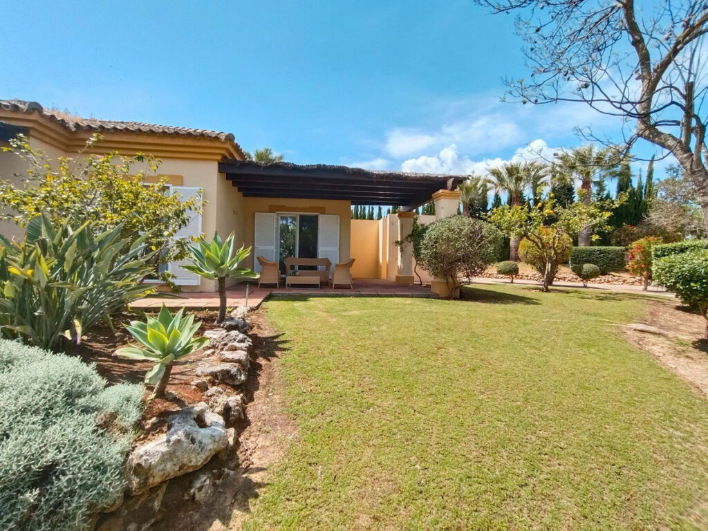 Detached Villa Sotogrande Alto Cádiz - image 25