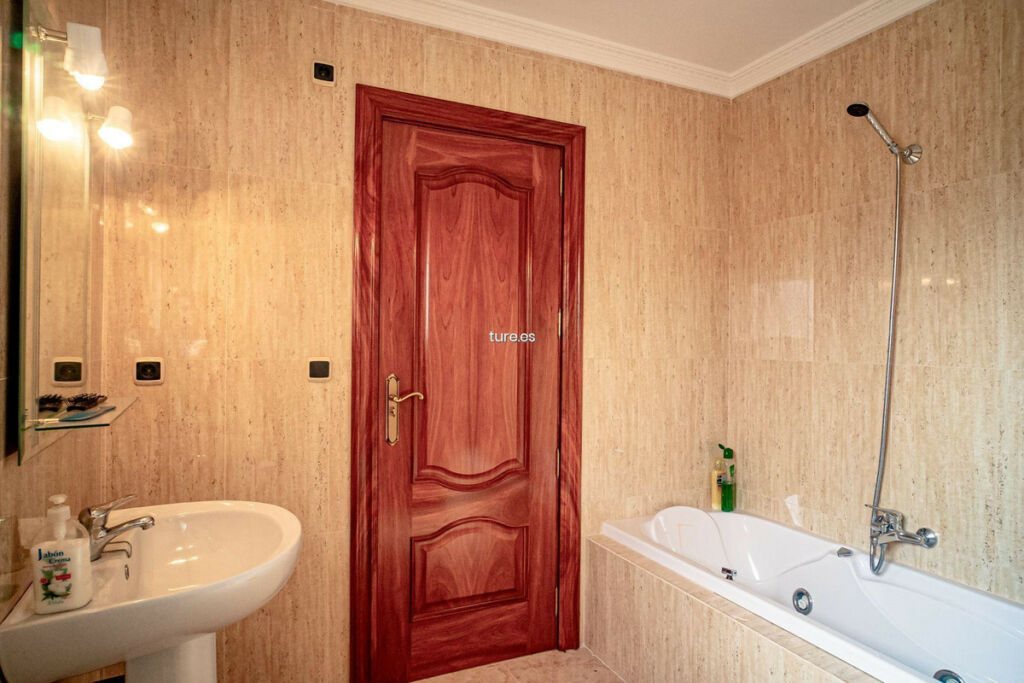 Detached Villa La Nucia Alicante - image 25