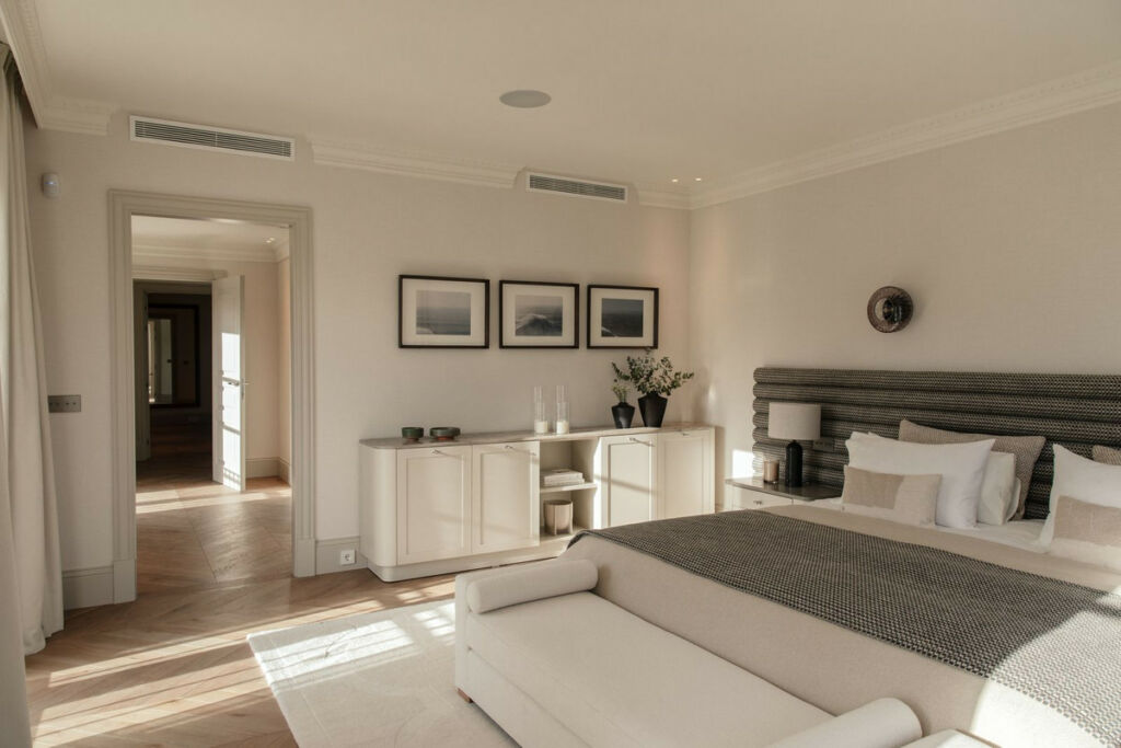 Detached Villa Nueva Andalucía Málaga - image 25