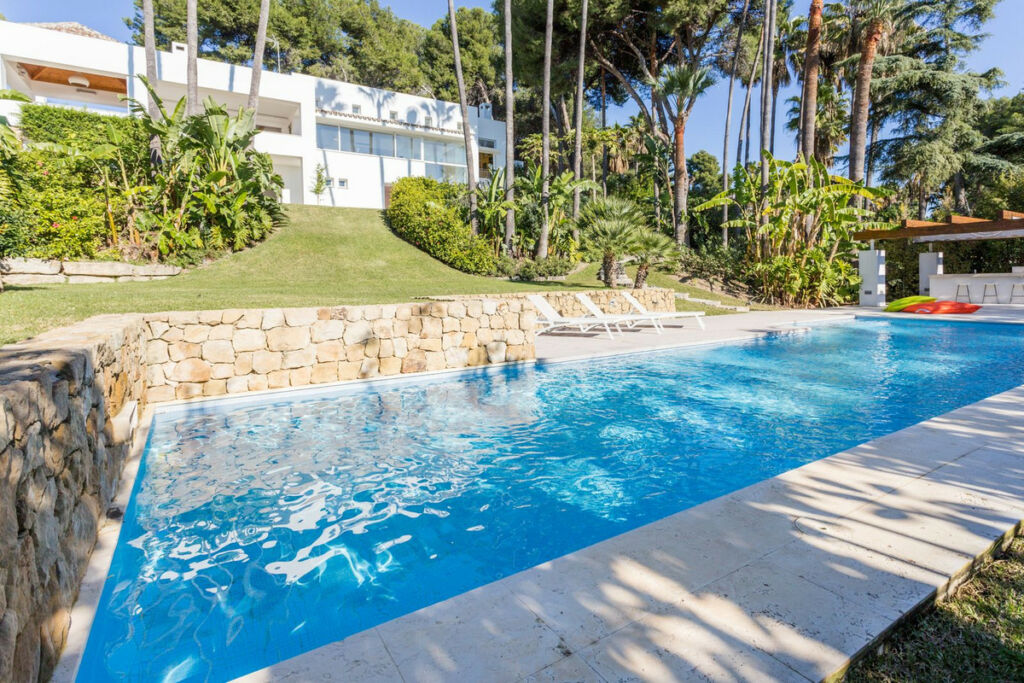 Detached Villa Marbella Málaga - image 25