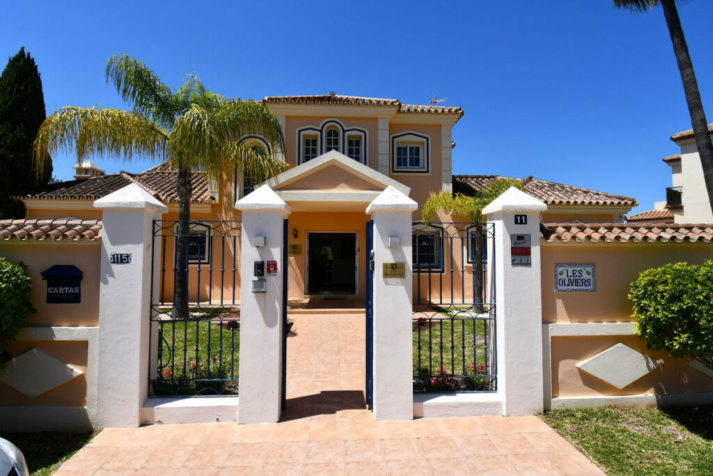 Detached Villa Mijas Golf Málaga - image 25