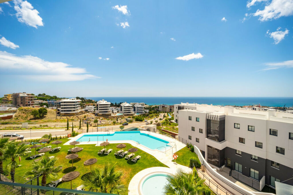 Middle Floor Apartment Fuengirola Málaga - image 25