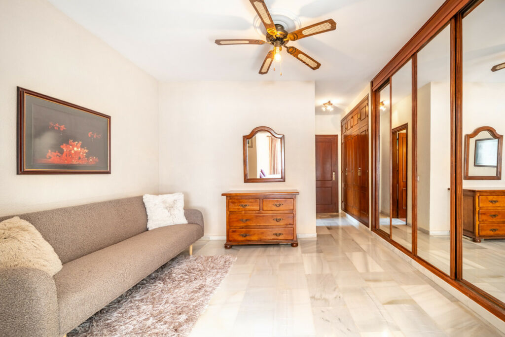 Detached Villa El Rosario Málaga - image 25