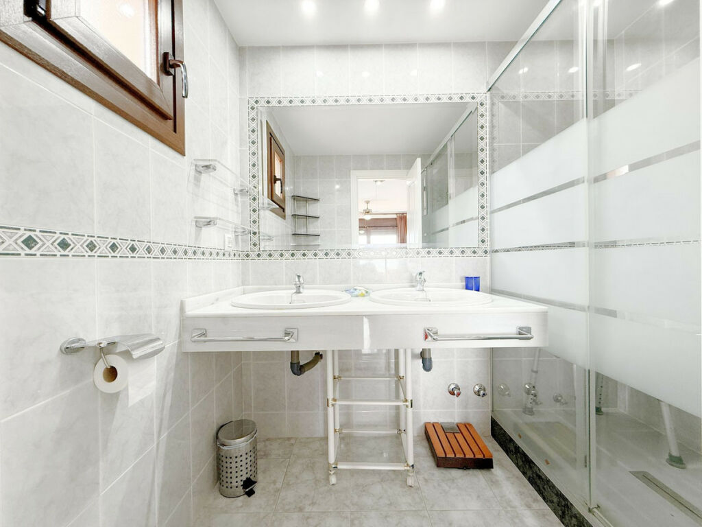 Townhouse Casares Playa Málaga - image 25